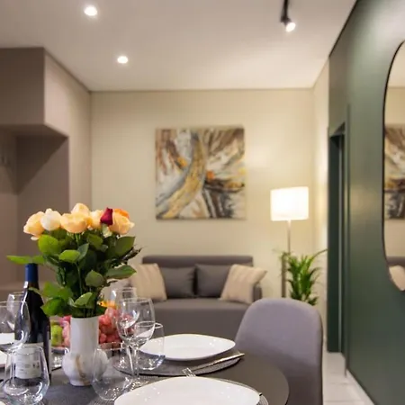 Luxury 2 Bedroom In Center