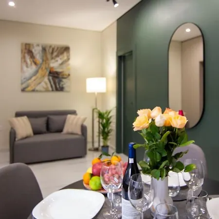 Luxury 2 Bedroom In Center