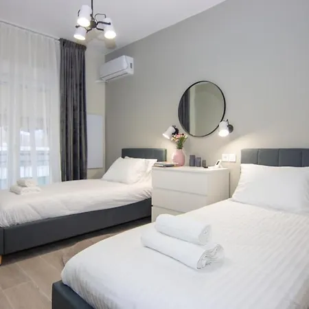 Luxury 2 Bedroom In Center