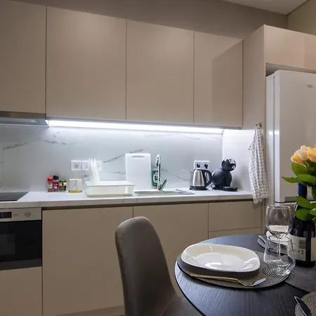 Luxury 2 Bedroom In Center Athens